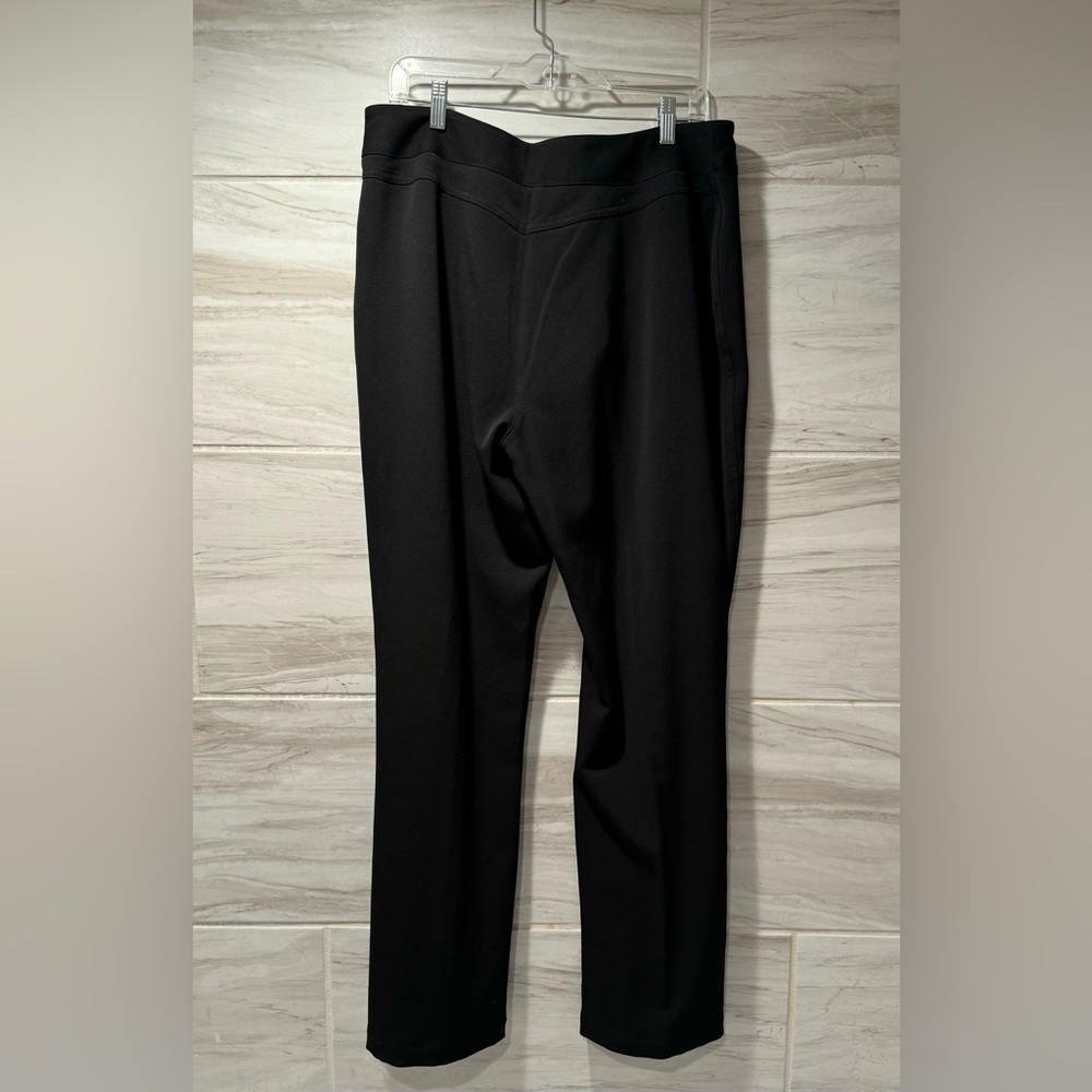 Women’s Chicos Essentials Maxine Black Pants Size 2.5 (Large) NWT